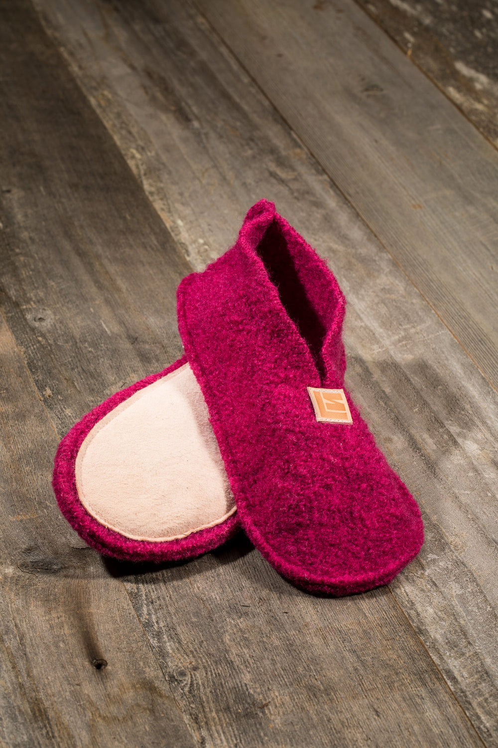 Boiled Wool Slippers, Fuchsia - pirkko. LIISA SALMIVAARA