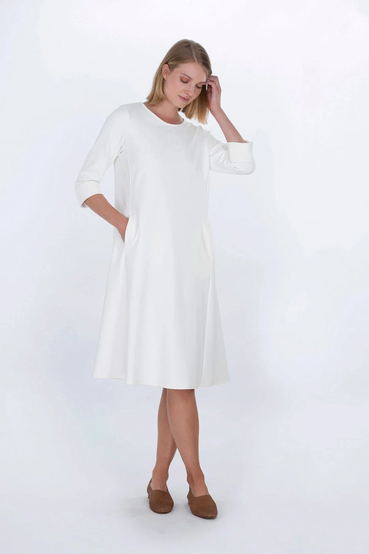 Falla Finland | Selva Ponte Dress | Off - white - pirkko. Falla Finland