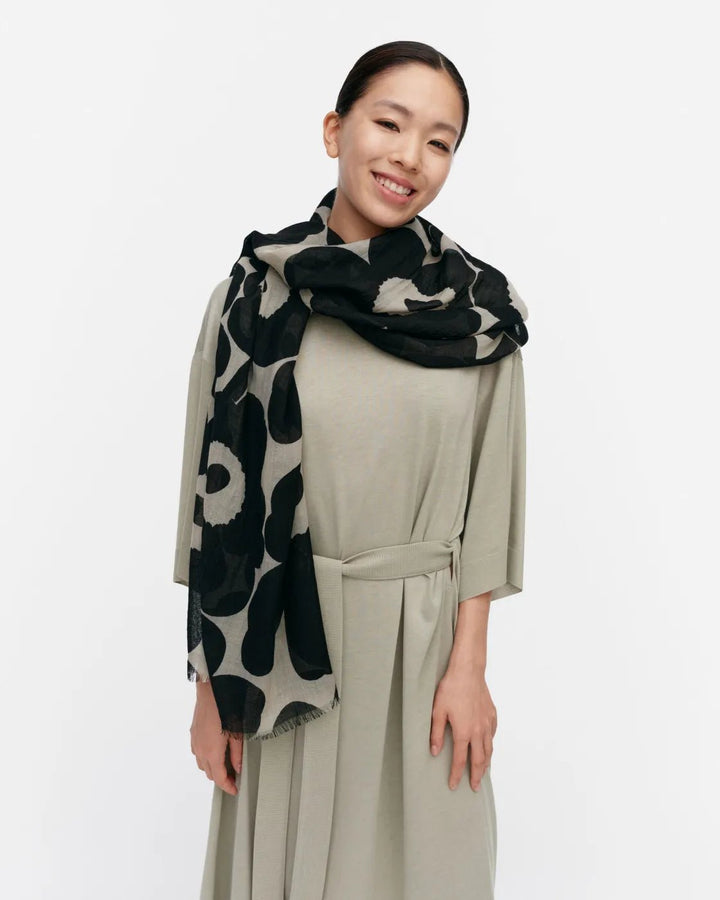 Fiore Unikko Scarf | Black, Light Khaki | 28"x72" - pirkko. Marimekko