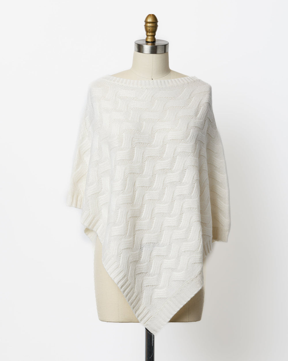 Kinross | Cashmere Cable Poncho - pirkko. KINROSS