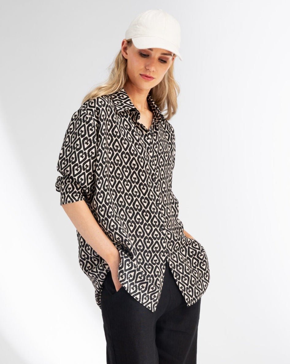 Kuusama Molly Shirt | Sand/Black - pirkko. Kuusama