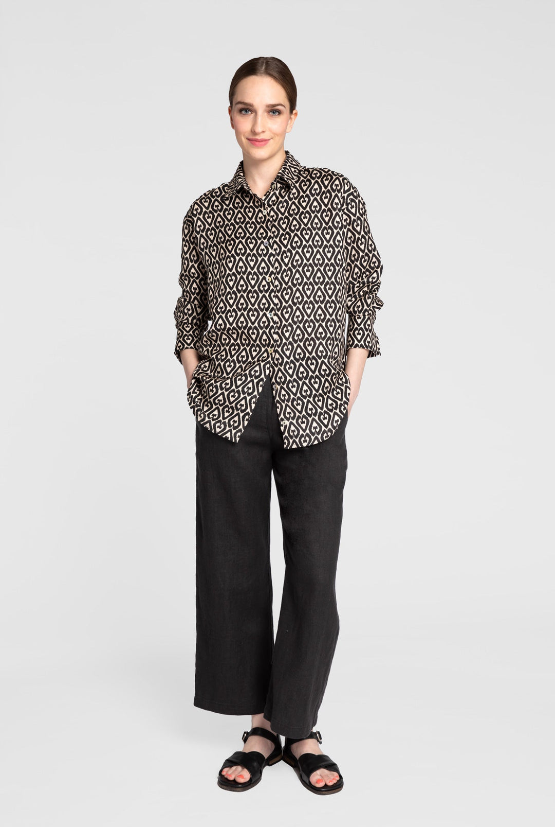 Kuusama Molly Shirt | Sand/Black - pirkko. Kuusama