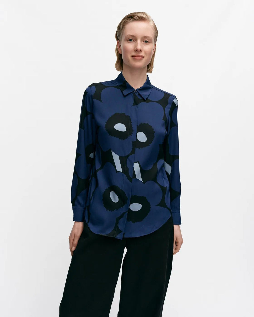 Maija Unikko Stretch Silk Shirt | Dark Blue/Black - pirkko. Marimekko