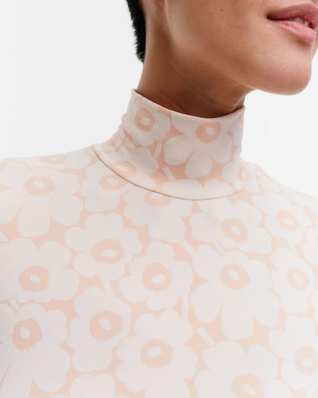 Marimekko | Jakala Unikko Jersey Turtleneck | Peach, Light Pink - pirkko. Marimekko