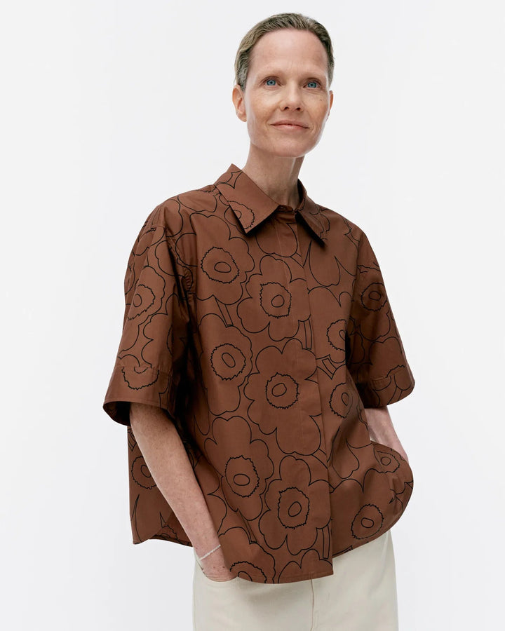 Marimekko | Standardi PiirtoCropped Poplin Shirt | Brown, Black - pirkko. Marimekko