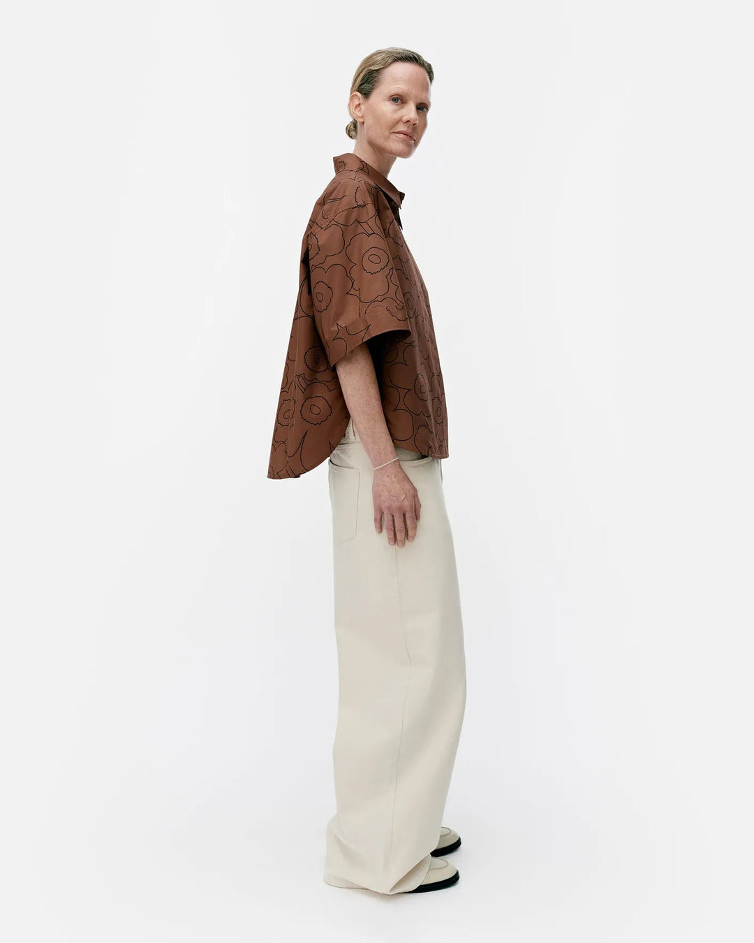 Marimekko | Standardi PiirtoCropped Poplin Shirt | Brown, Black - pirkko. Marimekko