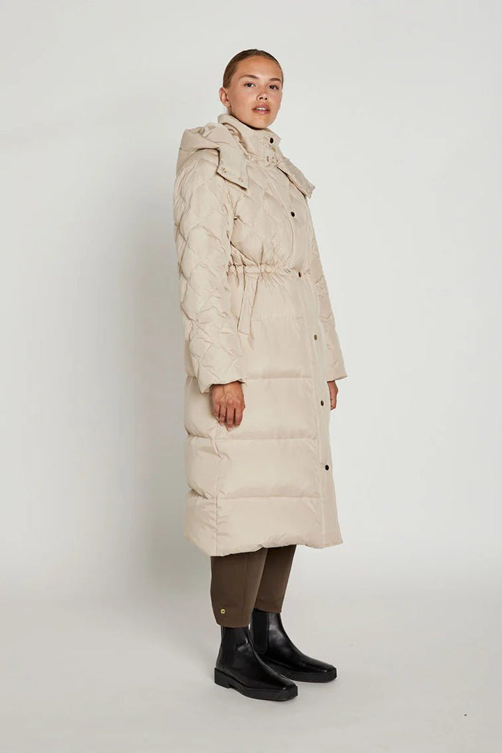 PBO | Dina Down Coat | Light Sand - pirkko. PBO