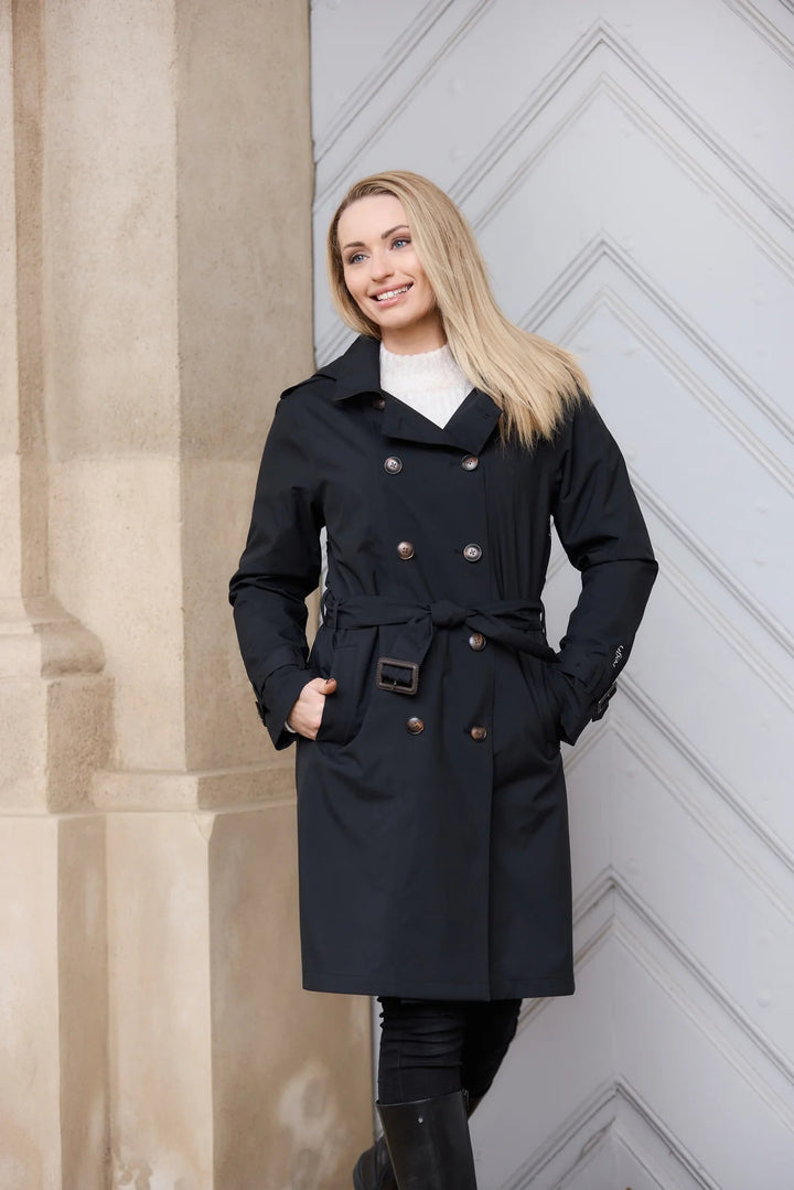 Regn | Gill Trench Raincoat | Black - pirkko. Regn