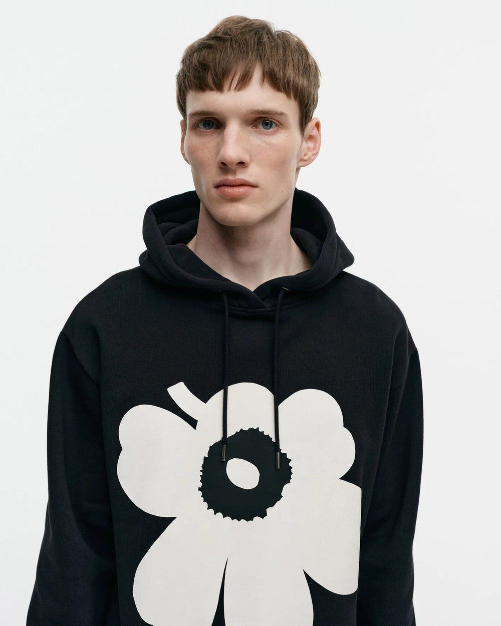 Runoja Unikko Cotton Fleece Hoodie | Black, White - pirkko. Marimekko