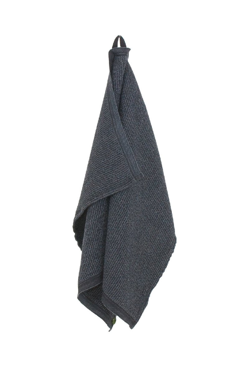 Terva Bath Towel, Black/Graphite 25"x51" - pirkko. Lapuan Kankurit